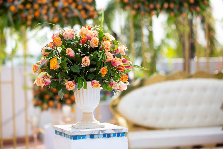 https://manorhouseflorist.co.uk/blog/choosing-wedding-flowers-for-different-venue-types-a-simple-guide/